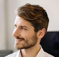 Portrét Michael Brennan, vedoucího v oblasti fintech crypto technology na pozici CTO